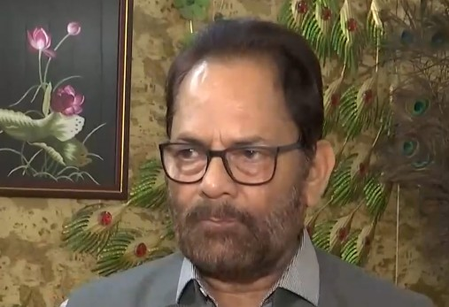 ‘जीरो’ हैं या ‘हीरो’, पास हैं या फेल, जनता तय करेगी : मुख्तार अब्बास नकवी