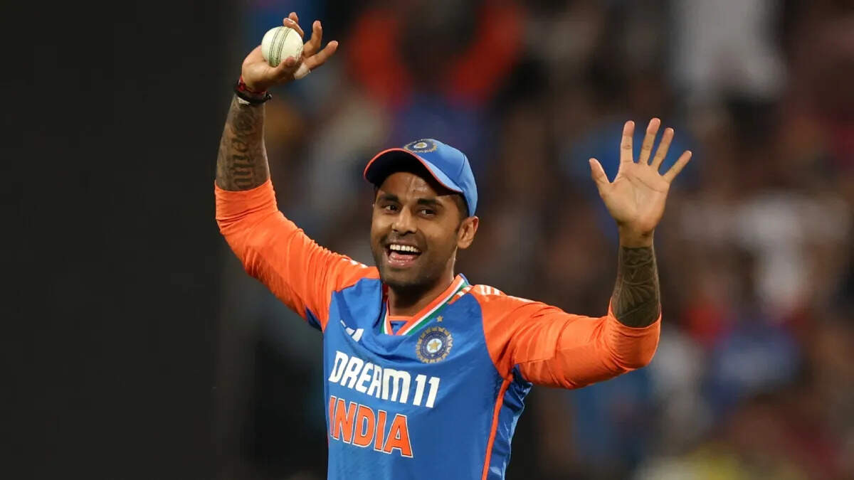 टी-20 फॉर्मेट वाले एशिया कप में सिर्फ एक भारतीय कप्तान जिता पाया ट्रॉफी, अब सूर्या के पास गोल्डन चांस