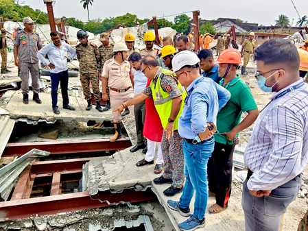 कोलकाता गोदाम हादसा : राहत कार्य में जुटा ईस्टर्न रेलवे, 70 सदस्यीय टीम कर रही मदद