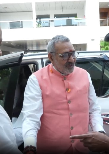 2019 के चुनाव से जुड़े मामले में बेगूसराय कोर्ट ने गिरिराज सिंह की अग्रिम जमानत रखी बरकरार