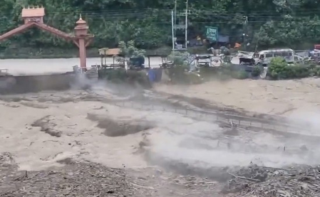 भोटेकोशी फ्लैश फ्लड: नेपाल के पीएम बालेंद्र शाह ने बुलाई उच्चस्तरीय बैठक, अतिरिक्त सतर्कता बरतने का दिया निर्देश