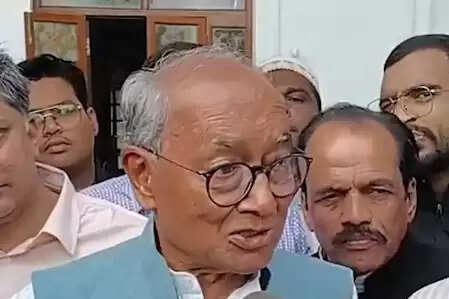 मध्य प्रदेश: राजगढ़ में नकली खाद की बिक्री, उच्च स्तरीय जांच हो: दिग्विजय सिंह