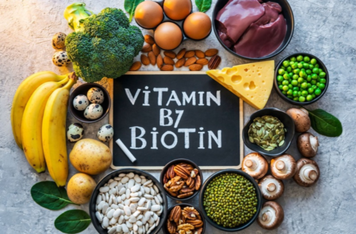 इस विटामिन की कमी ला सकती है जल्दी बुढ़ापा, जानें क्यों शरीर के लिए जरूरी है विटामिन बी 7