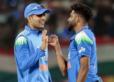 अगर आप मिडिल ओवर्स में विकेट नहीं लेते, तो बहुत मुश्किल हो जाती है: शुभमन गिल