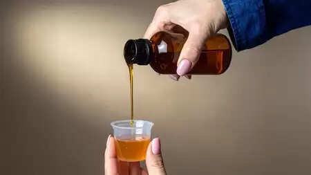 यूपी: औषधि प्रशासन की छापेमारी में लाखों की अवैध दवाएं जब्त, अब तक 16 एफआईआर, 6 गिरफ्तार