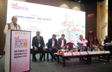 कमजोर और ग्रामीण वर्ग तक बीमा की पहुंच बढ़ाना जरूरी: सुरेश खन्ना