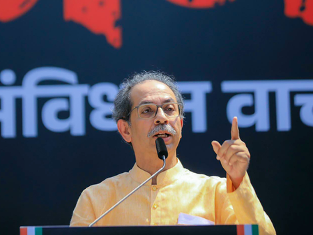 शिवसेना (यूबीटी) ने 'सामना' में भाजपा को 'चोरी' हुए वोटिंग अधिकारों पर बड़े पैमाने पर विद्रोह की चेतावनी दी