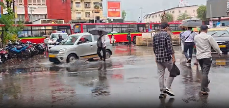 महाराष्ट्र: मुंबई समेत राज्य के कई हिस्सों में जोरदार बारिश, पालघर में सभी स्कूल बंद