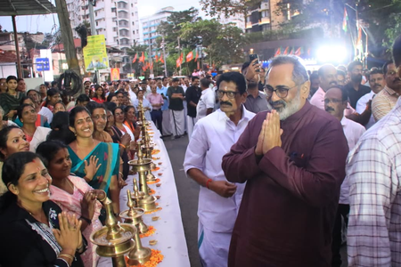 सबरीमाला सोना चोरी मामला: भाजपा का विरोध प्रदर्शन, सीएम से ‘भगवान अय्यप्पा से माफी’ की मांग