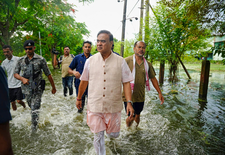 असम सरकार ने बाढ़ पीड़ितों के लिए की नए राहत पैकेज की घोषणा, जल्द शुरू होगा नुकसान का आकलन