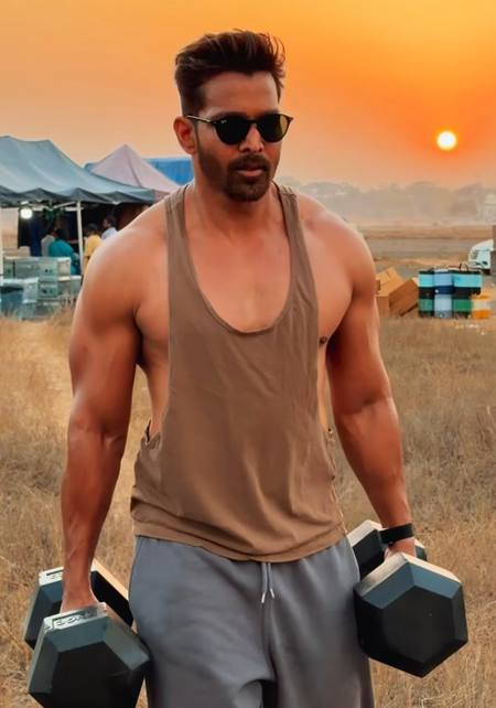 'फोर्स 3' के लिए जी-जान से मेहनत कर रहे हर्षवर्धन राणे, न्यूटन के लॉ के जरिए दिखाई ट्रेनिंग की झलक