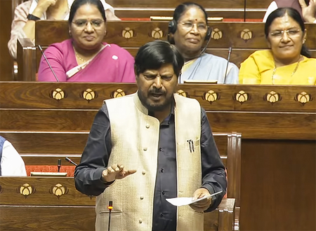कर्नाटक को एससी छात्रों की पोस्ट मैट्रिक स्कॉलरशिप योजना के लिए 3 साल में 1,178 करोड़ रुपए जारी किए गए: केंद्र
