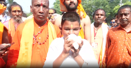 कोलकाता: शंखनाद से ब्रिगेड परेड ग्राउंड में बना उत्सव जैसा माहौल, साधु-संत बोले- 'बंगाल में आया राम राज्य'
