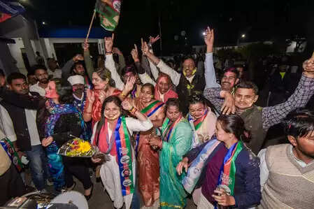 ‘बिहार में विकास और सुशासन की विजय’ एनडीए की ऐतिहासिक जीत पर बोले नेता