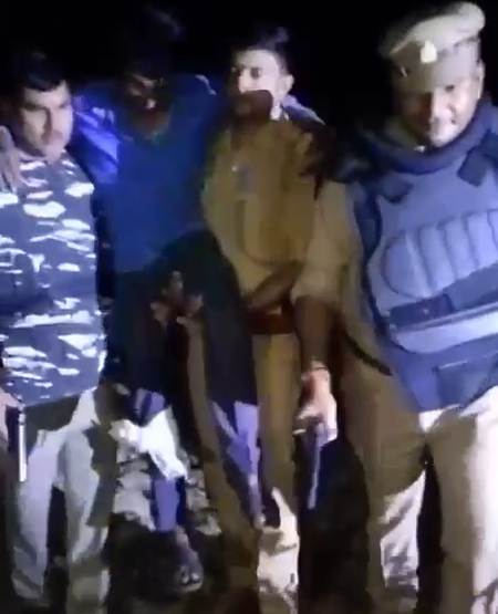 कानपुर के घाटमपुर में तार चोर गिरोह से पुलिस की मुठभेड़, गोली लगने से एक बदमाश घायल