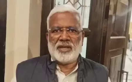 वंदे मातरम की चर्चा में सभी को लेना चाहिए भाग, कांग्रेस ने महापुरुषों को किया दरकिनार: स्वतंत्र देव सिंह