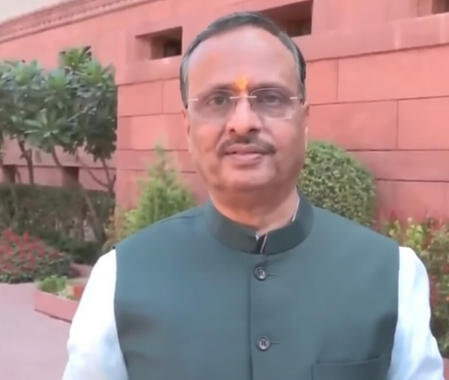 भाजपा नेताओं का विपक्ष पर तंज, कहा-27 साल तक महिलाओं को रोका, अब भी अड़ंगा डाल रहा विपक्ष