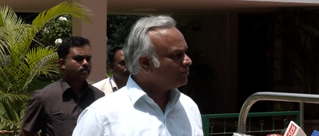 गणेश शोभायात्रा में तैनात पुलिसकर्मियों का सम्मान करें, कर्नाटक के गृह मंत्री की अपील