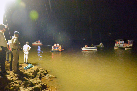 जबलपुर के बरगी डैम में सैलानियों से भरा क्रूज डूबा, 4 की मौत, 15 को सुरक्षित निकाला गया