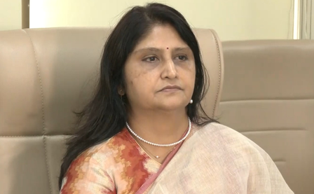 जनता अफवाह पर ध्यान न दे, प्रदेश में पर्याप्त मात्रा में पेट्रोल-डीजल है : मोना खांधार