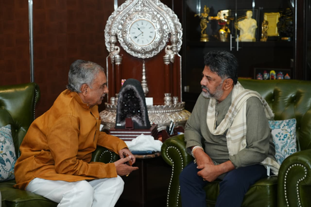 कर्नाटक सीएम से मुलाकात के बाद नाराज दिखे विधान परिषद के सभापति होरट्टी, सियासी हलचल बढ़ी