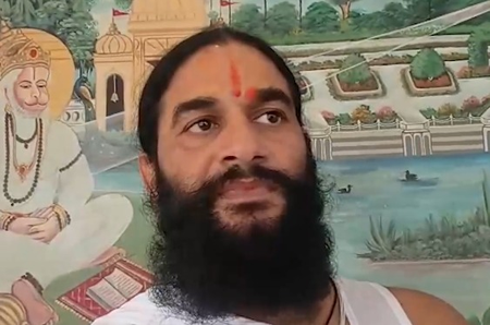 पप्पू यादव नास्तिक, संसद परिसर में साधु का चोला पहनकर गलत कृत्य करना निंदनीय : संजय दास