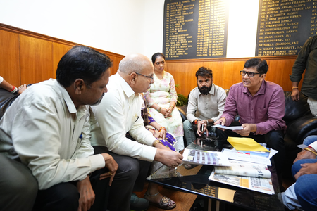 अवैध निर्माण पर बुलडोजर चलाकर नजीर पेश करे सरकार: सौरभ भारद्वाज