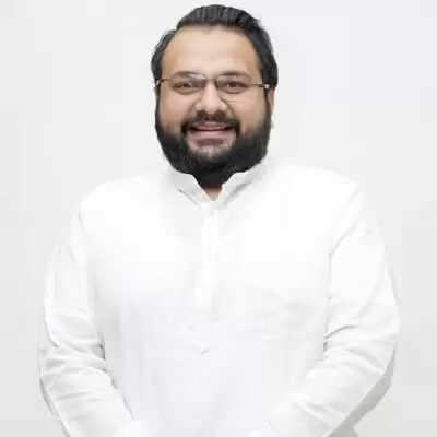 वडोदरा सांसद डॉ. हेमांग जोशी ने राहुल गांधी को भेजा 'एकता मार्च' में शामिल होने का निमंत्रण