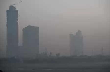 एनसीआर में हवा अब भी ‘बेहद खराब’, तेज सर्द हवाओं के बाद भी नहीं मिला आराम, 9 डिग्री तक गिरेगा तापमान