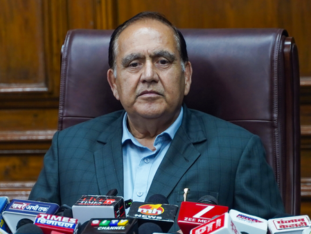 हिमाचल प्रदेश के स्पीकर पठानिया ने जनहित के मुद्दों पर जवाब मांगा