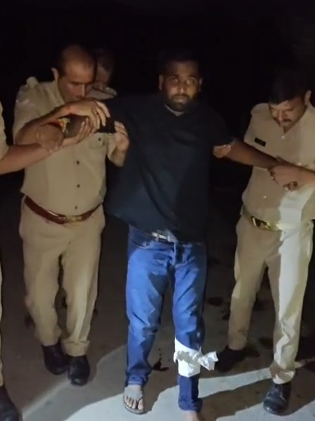 यूपी : सुल्तानपुर में पुलिस और बदमाशों के बीच मुठभेड़, तीन बदमाश गिरफ्तार, एक फरार