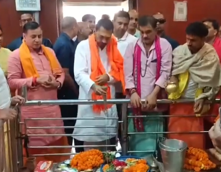 बिहार: सोनपुर में बाबा हरिहरनाथ मंदिर पहुंचे निशांत कुमार, पूजा-अर्चना कर लिया आशीर्वाद