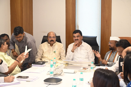 सीएम देवेंद्र फडणवीस को देश का नेतृत्व करने का मौका मिलना चाहिए: मंत्री दत्तात्रय भरणे