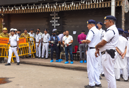 कोलकाता होटल में आग: पांच सदस्यीय पुलिस टीम करेगी जांच
