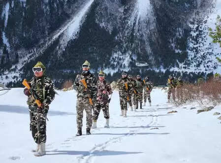 सशस्त्र सीमा बल के स्थापना दिवस पर प्रधानमंत्री समेत कई नेताओं ने दी जवानों को बधाई
