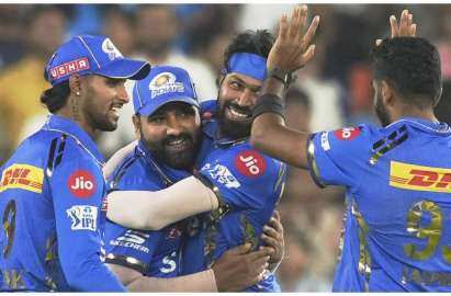 आईपीएल प्लेऑफ की रेस हुई मजेदार, इन टीमों की टॉप 4 में एंट्री अब बडी मुश्किल