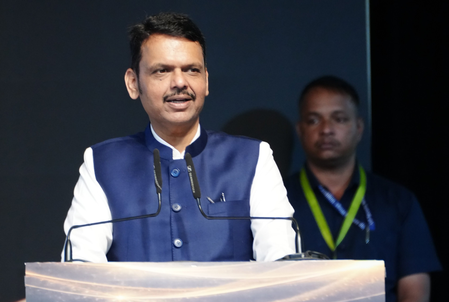 मराठवाड़ा से सूखा खत्म करने का संकल्प, सात साल में गोदावरी बेसिन तक पहुंचाया जाएगा 70 टीएमसी पानी: सीएम फडणवीस