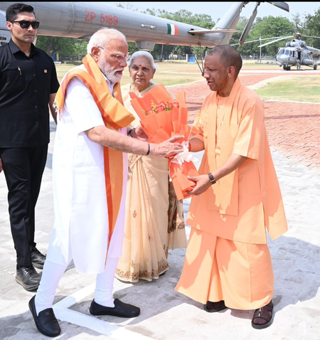 काशी में महिला शक्ति का महासंगम: पीएम मोदी का भव्य स्वागत, 163 परियोजनाओं की सौगात