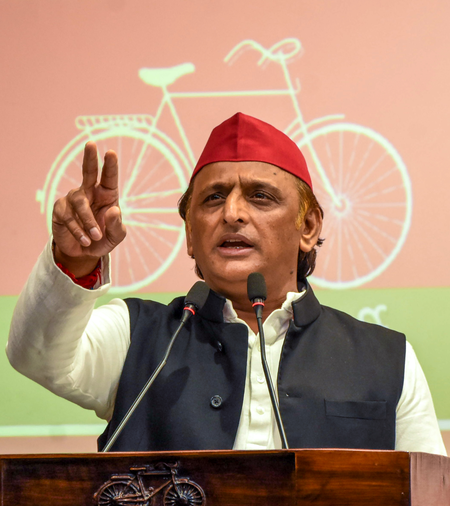 राज्यसभा की 'तीन' से '403' तक पहुंची सपा की नजर, अखिलेश के पोस्ट ने बढ़ाई सियासी हलचल, राजभर ने कसा तंज