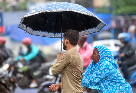 धीरे-धीरे रफ्तार पकड़ रहा है मानसून, 8 और 9 जुलाई को एनसीआर में येलो अलर्ट; तेज हवाओं और बारिश के आसार