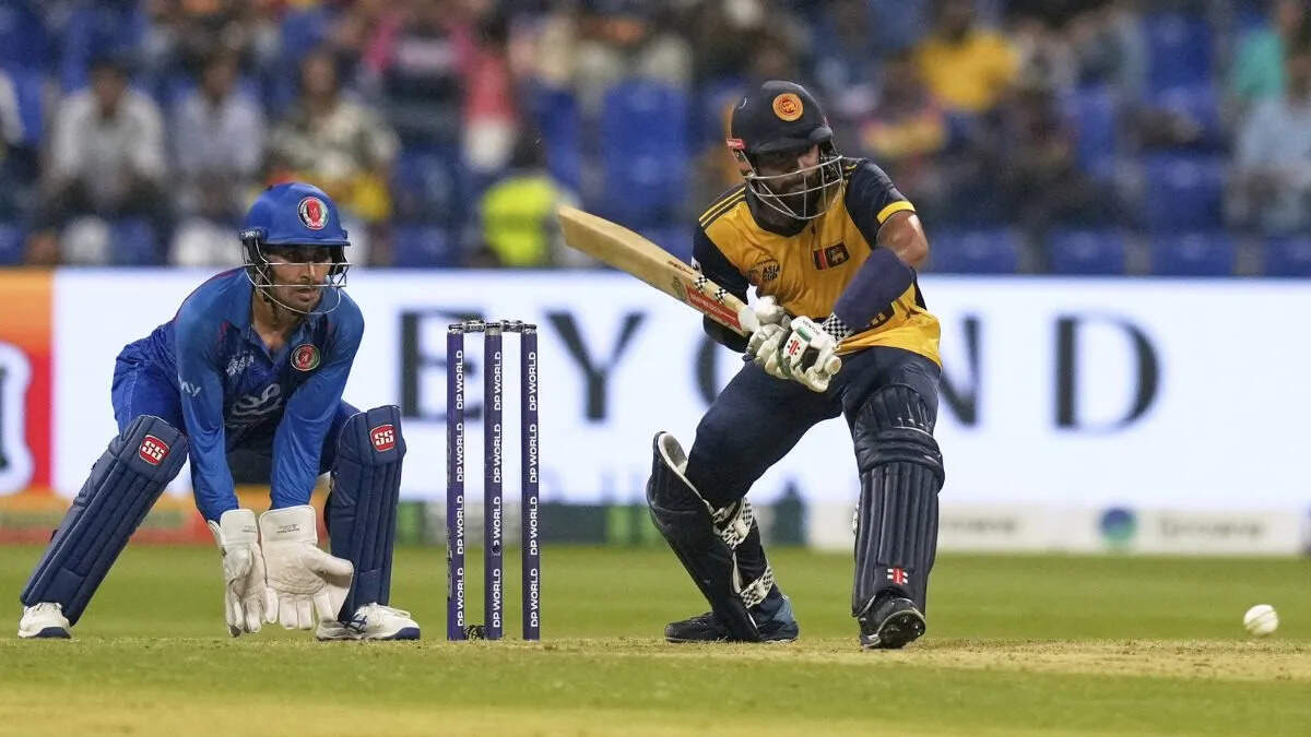 ​लटका हुआ चेहरा, गम में पूरी टीम... एशिया कप से बाहर होने के बाद अफगानी पठानों की हालत खराब​, Video