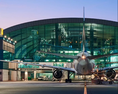 दुबई एयरपोर्ट पर हवाई उड़ानें आंशिक रूप से बहाल