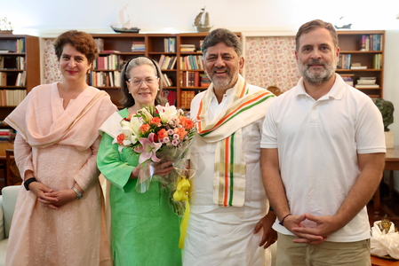 शिवकुमार ने सोनिया-राहुल और प्रियंका गांधी से की मुलाकात, आभार व्यक्त किया