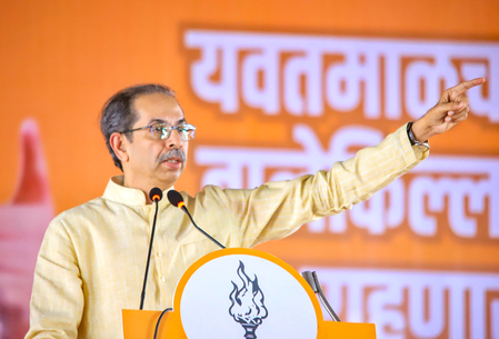 उद्धव ठाकरे ने बागी सांसद संजय देशमुख पर हमला बोला, भाजपा को घेरा