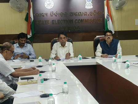 ओडिशा राज्य निर्वाचन आयोग ने 2027 पंचायत एवं नगर निगम चुनाव की तैयारियों पर सर्वदलीय बैठक की