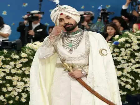 कलाकार को जीवन भर के संघर्ष के बाद सिर्फ मरने के बाद ही सम्मान मिलता है : दिलजीत दोसांझ