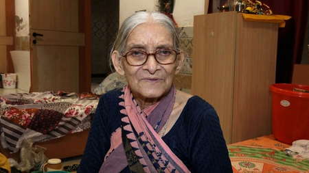 गौरी गोपाल आश्रम में अपनों की यादों के बीच मनती है जन्माष्टमी, बुजुर्ग महिलाओं ने सुनाई अपनी कहानी