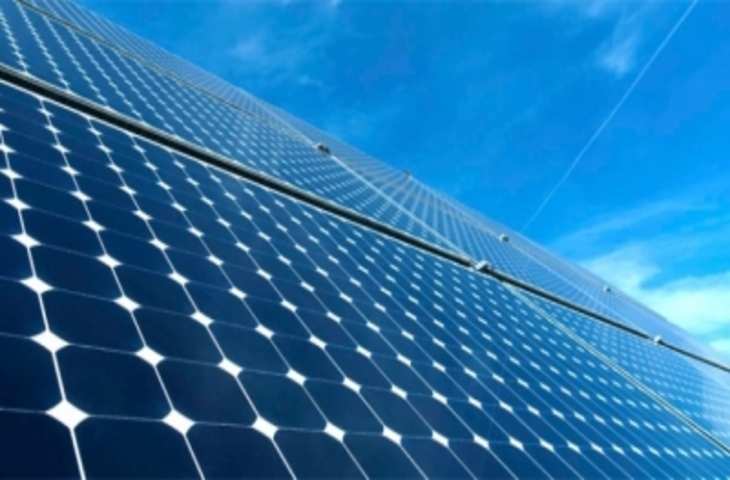 अदानी ग्रीन एनर्जी ने 551 मेगावाट सौर क्षमता संयंत्र को नेशनल ग्रिड से जोड़ा