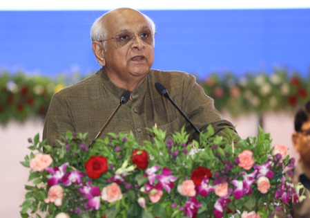'सुगम डिजिटल गुजरात' के माध्यम से एक लाख से अधिक नागरिकों ने ऑनलाइन प्रमाण पत्र प्राप्त किए