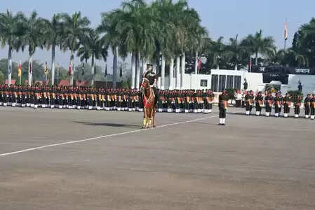 अहिल्यानगर में 570 अग्निवीरों की भव्य पासिंग आउट परेड, देशसेवा की शपथ लेकर सेना में हुए शामिल